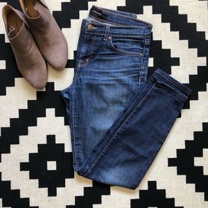 J BRAND SKINNY LEG JEANS IN DARK VINTAGE SZ 29